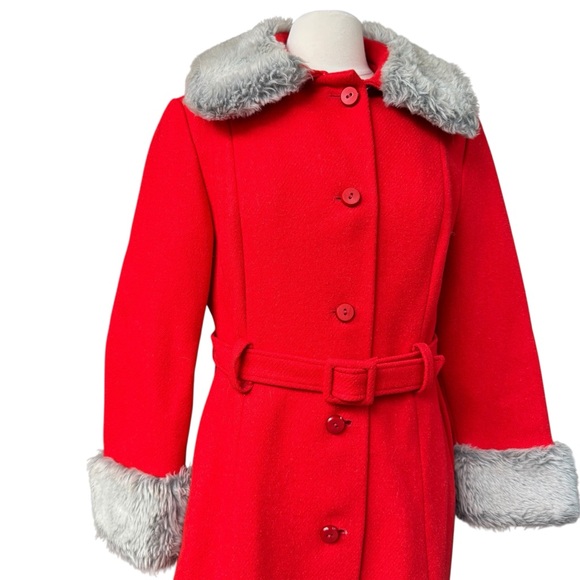VTG 70s Coat Long Red Belted Faux Fur collar and bottom Juniors Sz 13 Holiday - Picture 2 of 10